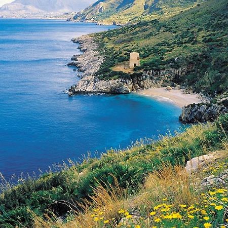 La Casetta Nel Porto كاستيلاّماري ديل غو المظهر الخارجي الصورة